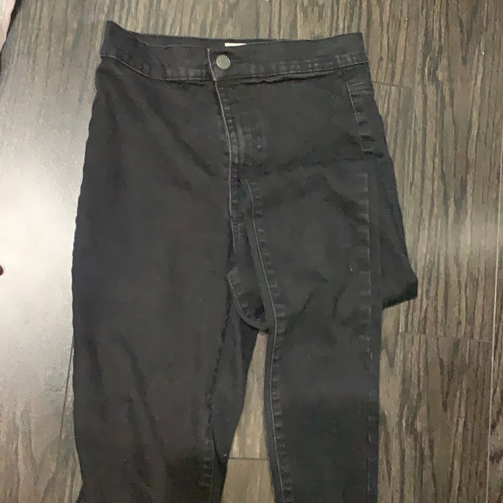 black skinny jeans